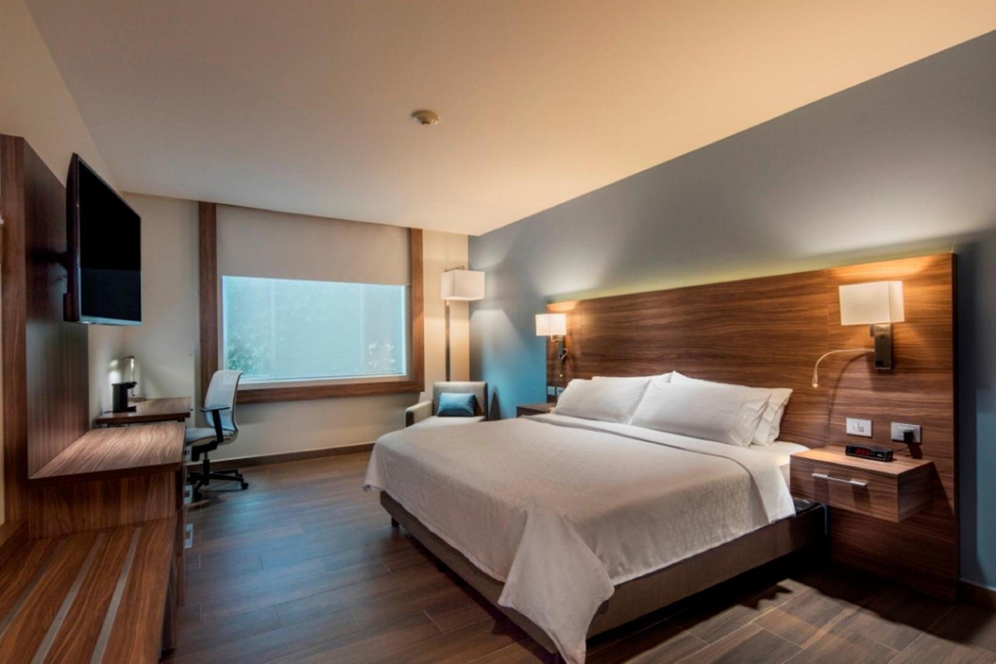 Hotel Express By Ihg Puebla