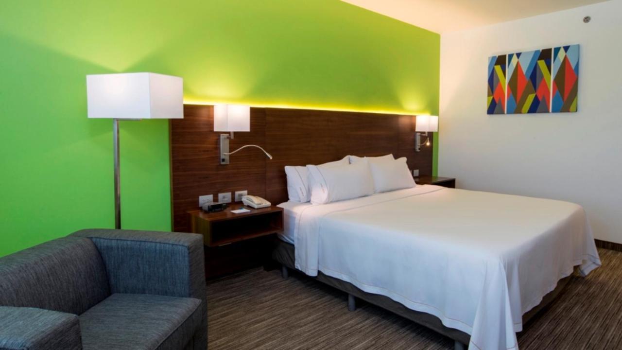 Hotel Express Puebla, An Ihg