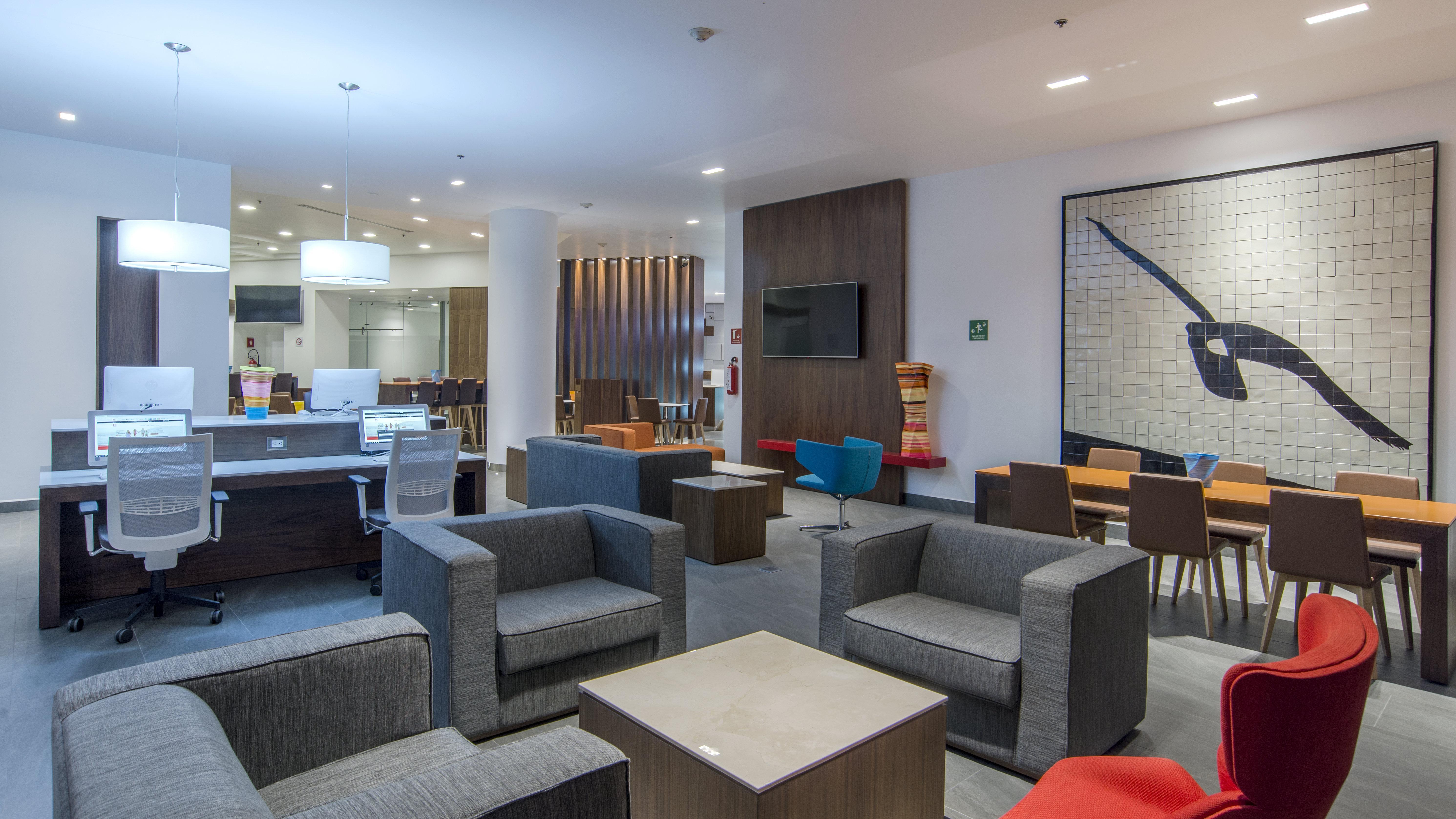 Hotel Express Puebla, An Ihg 4*